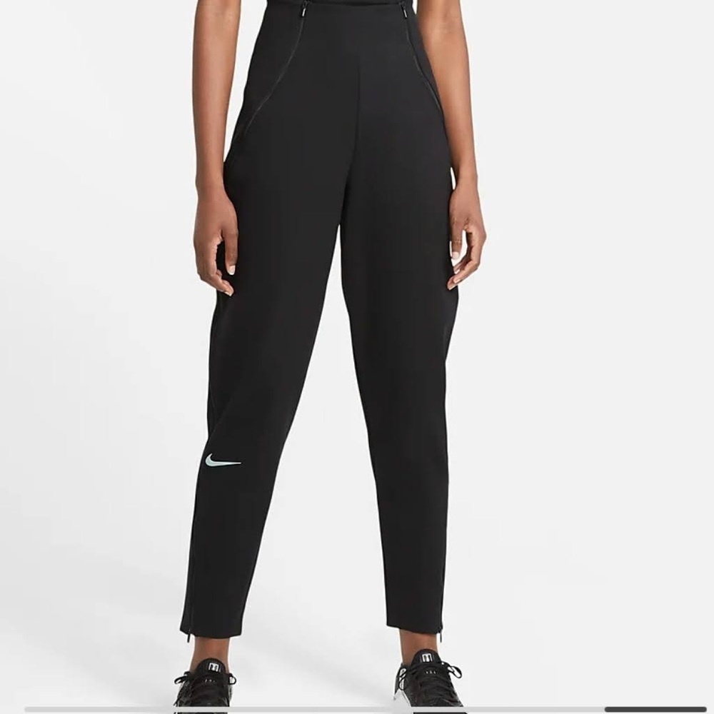 nike city ready trouser jogger with versatile zips